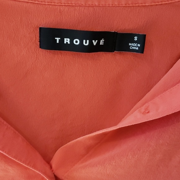 Button down top - Picture 2 of 3